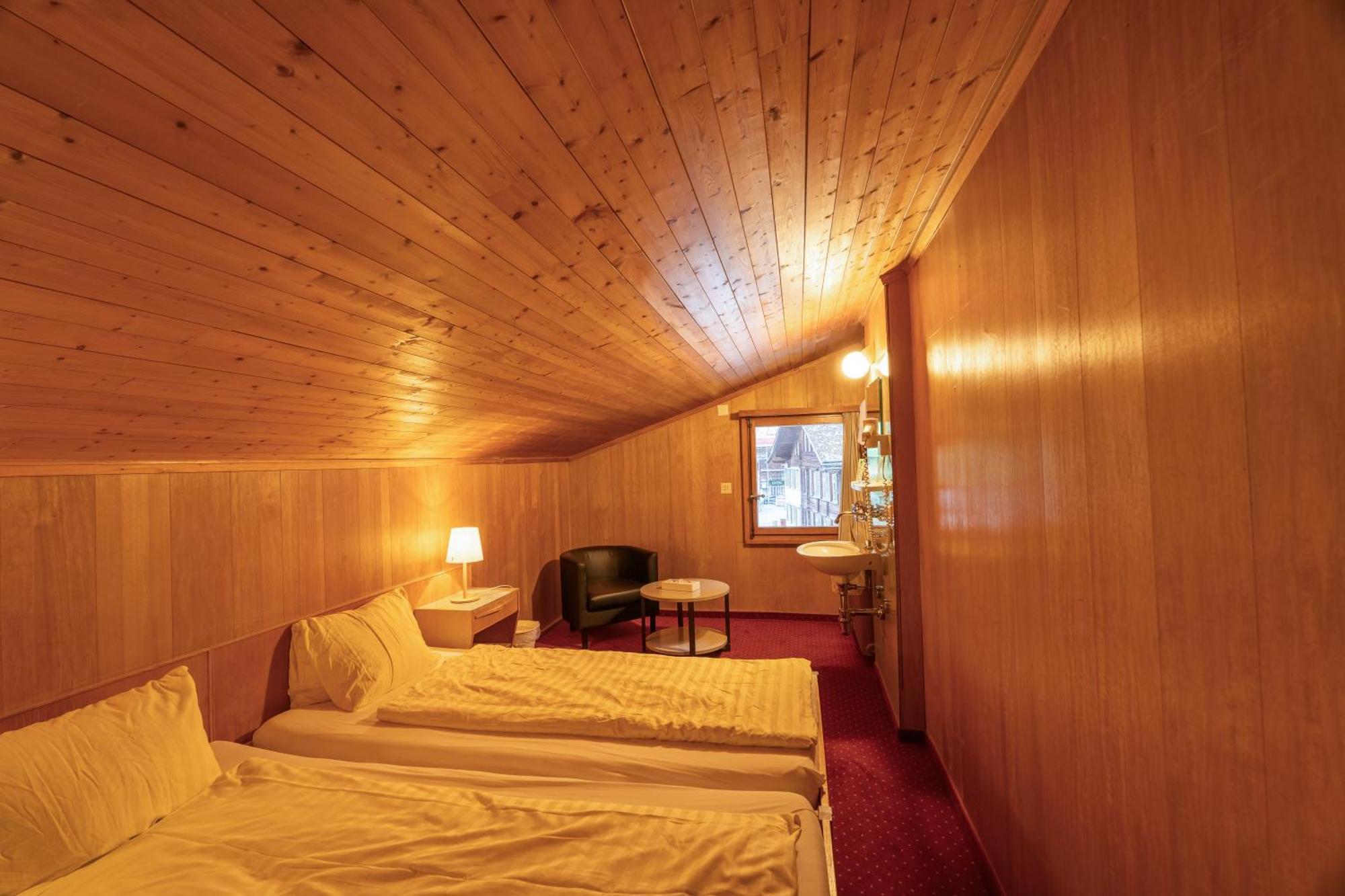 Hotel Staubbach Lauterbrunnen Rom bilde