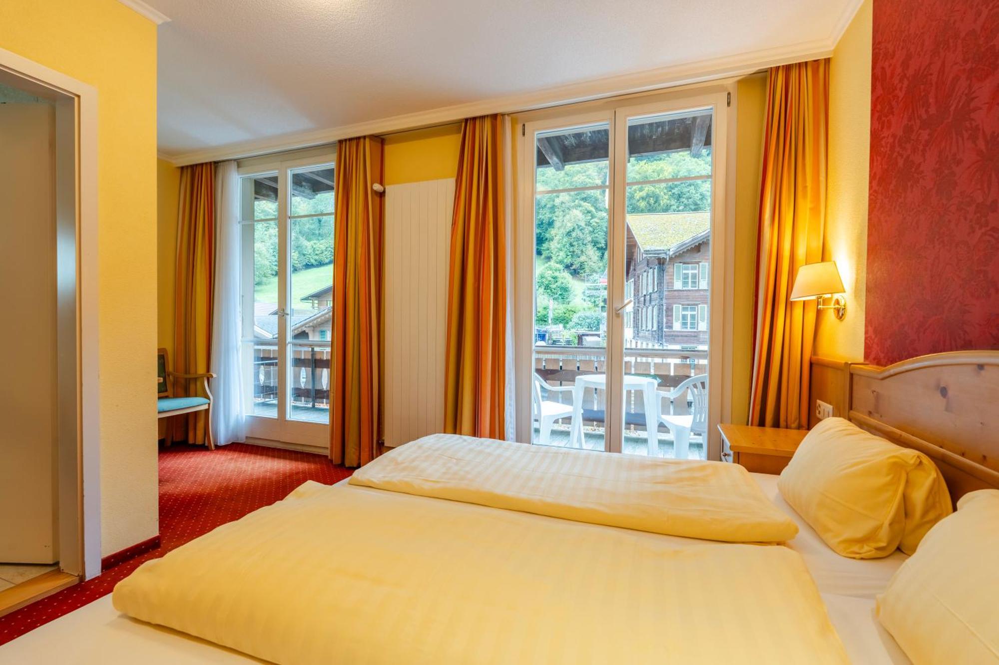 Hotel Staubbach Lauterbrunnen Eksteriør bilde