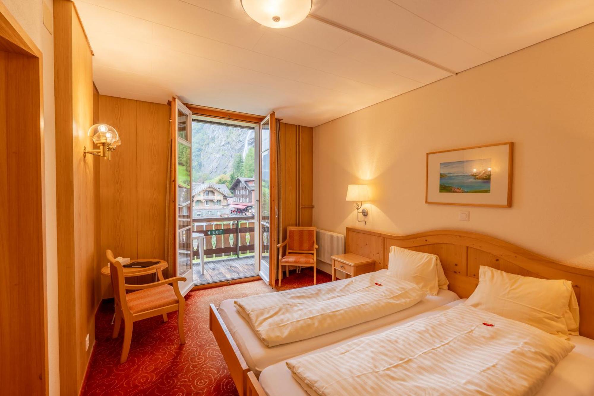 Hotel Staubbach Lauterbrunnen Eksteriør bilde