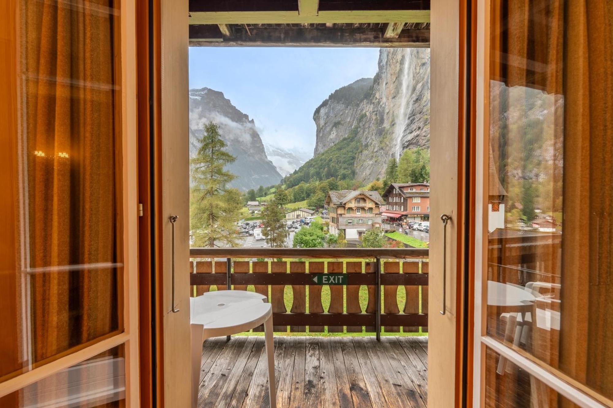 Hotel Staubbach Lauterbrunnen Eksteriør bilde