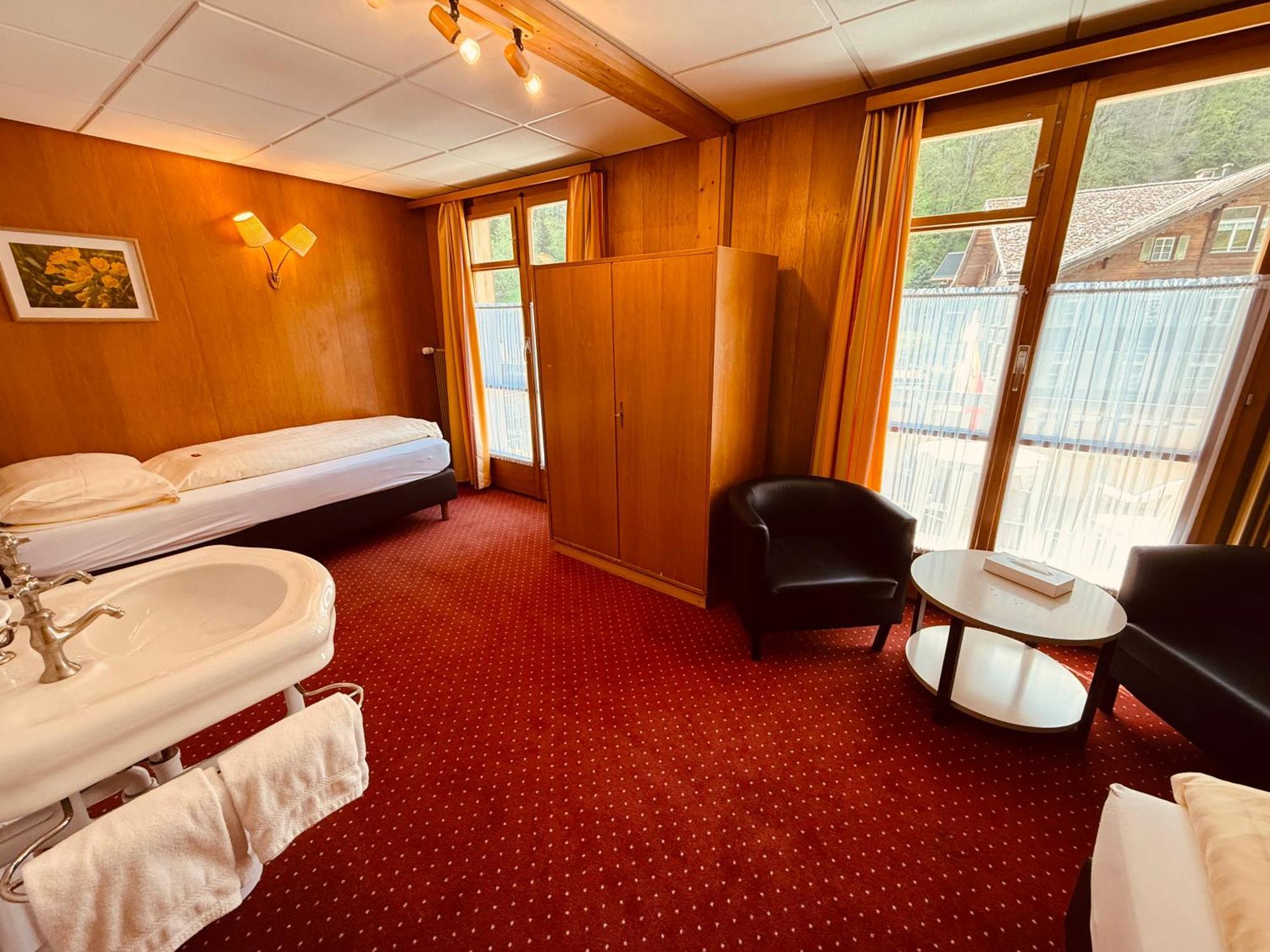 Hotel Staubbach Lauterbrunnen Eksteriør bilde